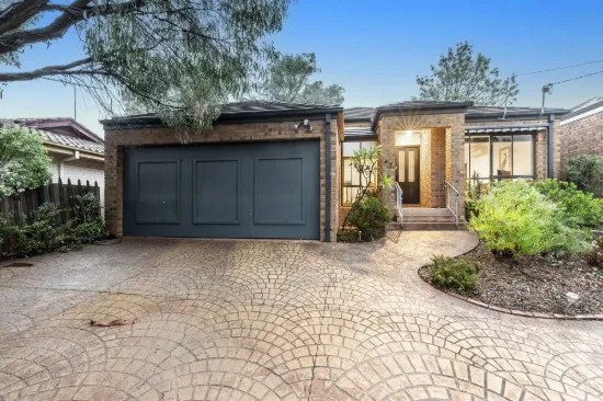 Superb Single-Level Living In A Lifestyle Location