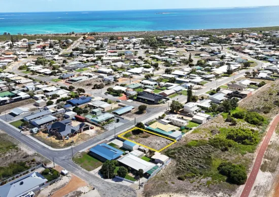 Rare Original Jurien Bay Blank Canvas - 805m² - Wide Frontage!