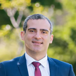 Ramin  Bay - Real Estate Agent