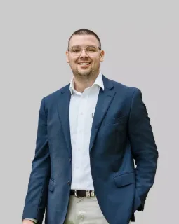 Dominic Parker - Real Estate Agent