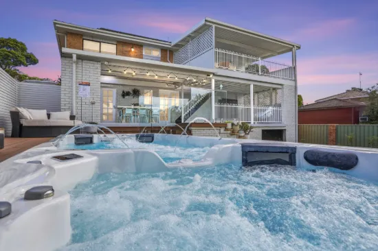 Exceptional Family Home with Breathtaking Views 