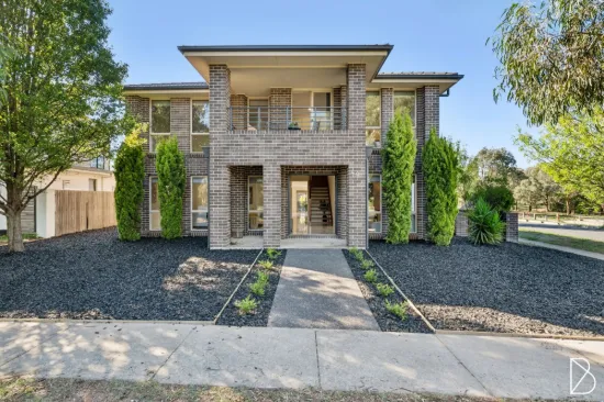 Expansive Family Living