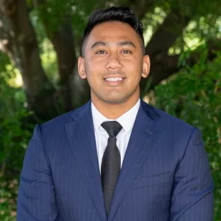 Victor Abadi - Real Estate Agent