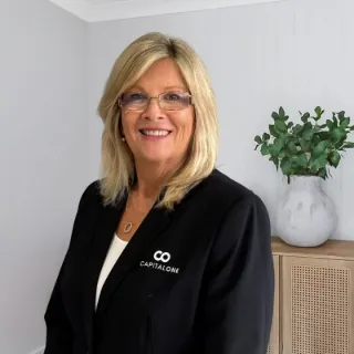Linda Mills - Real Estate Agent