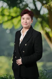 Sze Chi (nettie) Lee - Real Estate Agent