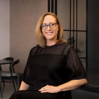 Lorraine Bailey - Real Estate Agent