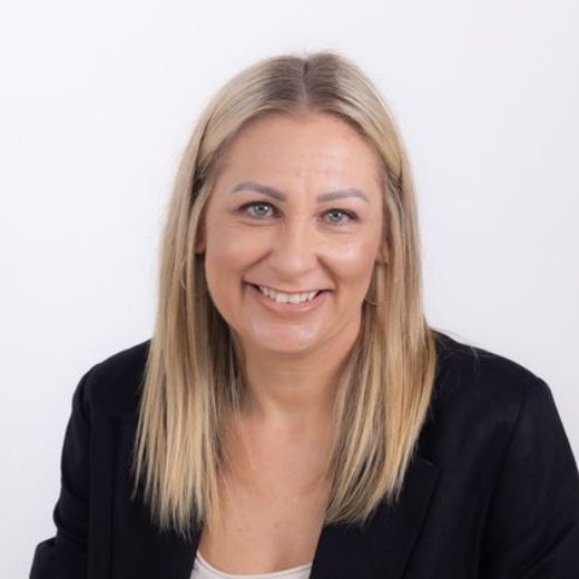 Emma McGowan - Real Estate Agent at Raine & Horne - NEW LAMBTON