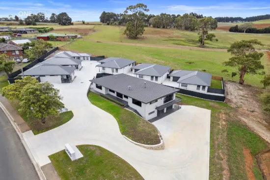 Quality-Built Coastal Living – Brand New Villa