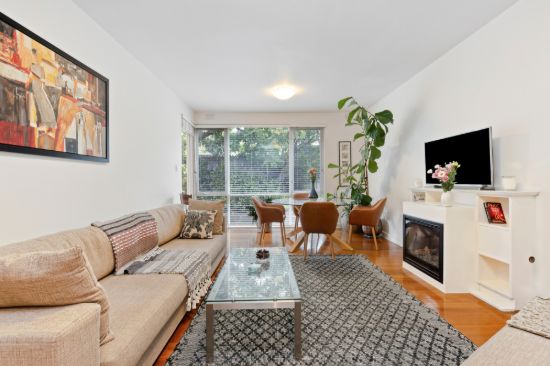 Blue-Chip Brighton Living with Northern Sun & Lifestyle Convenience