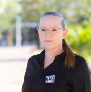 Renae Moss - Real Estate Agent