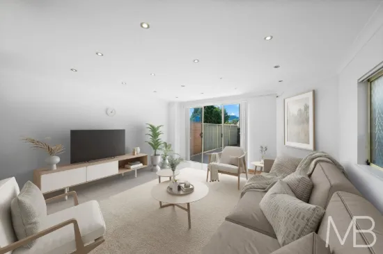 SPACIOUS FAMILY TOWNHOUSE WITH SUNLIT INTERIORS & GENEROUS NORTH-FACING YARD