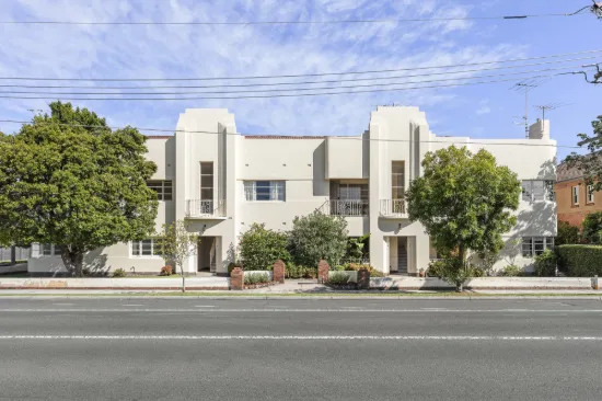 'Linden': A North-facing Art Deco Icon