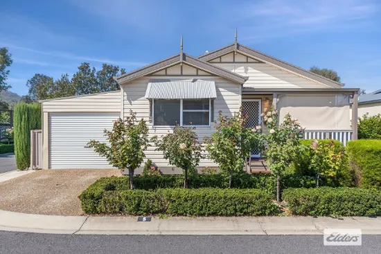 Relaxed Over 55's Living in a Secure Lifestyle Community!