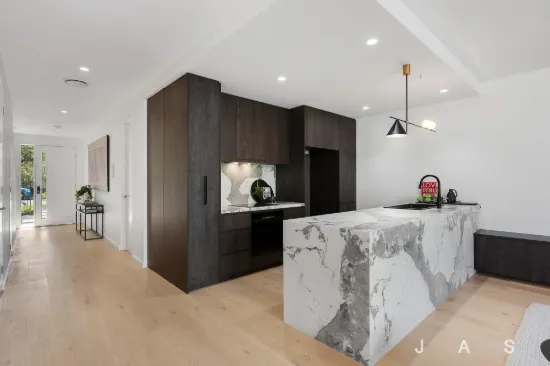 Light, Space & Luxury With The Inner West’s Best At Its Doorstep