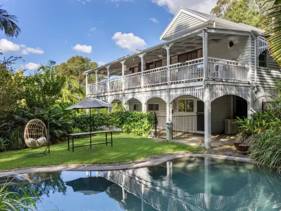 TIMELESS QUEENSLANDER CHARM ON 6290M2, WITH DUAL LIVING, 12MX6M SHED, POOL, PRIVATE DAM, AND WALK TO GOOD SAMARITAN!