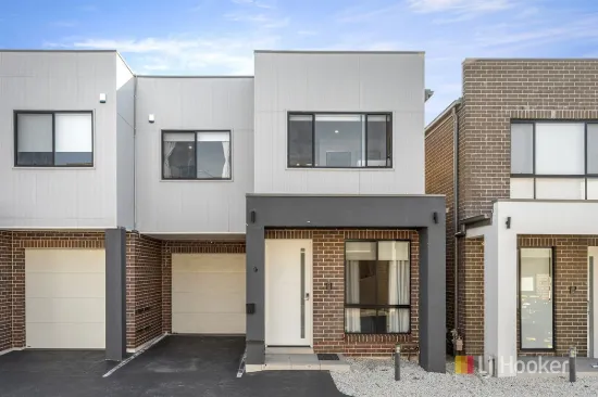 Beautifully Spacious Family Home in a Sought-After Location