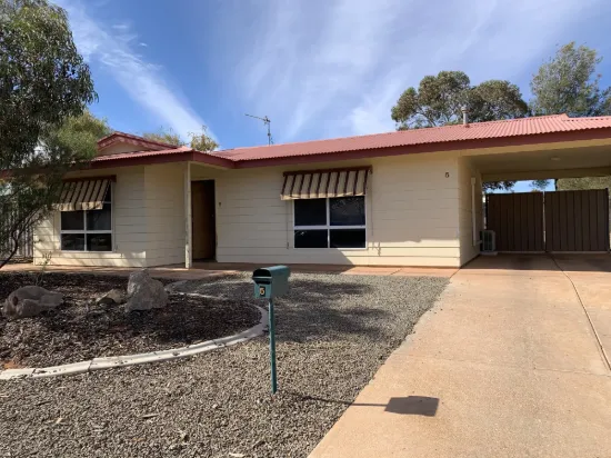 For Sale  5 Muloorina Street, Roxby Downs