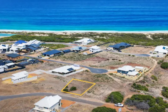 Elevated 705m² Coastal Block with Uninterrupted Ocean Views - Exclusive Opportunity in Dongara