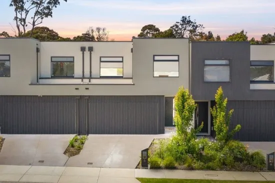 Premium Parkside Living with Golf Course Backdrop