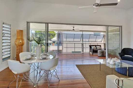 5 Roderick Street, Moffat Beach