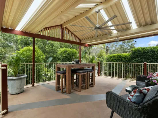 Stunning Family Home with Dual Outdoor Entertaining Areas Opposite Nature Reserv
