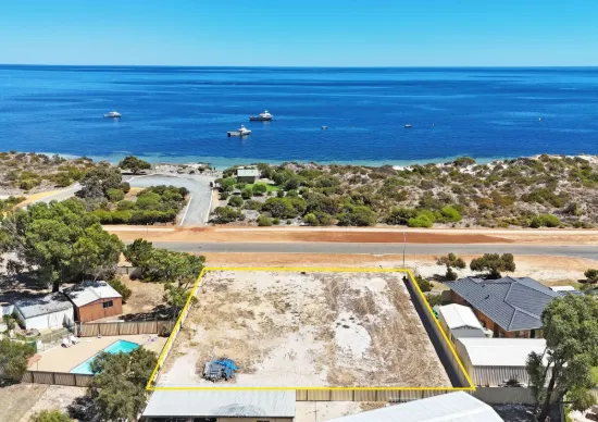 RARE BEACH FRONT BLOCK - 1201M2