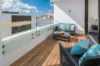 Quiet, North-Facing Top-Floor Apartment with All-Day Sun