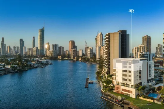 Rare Dual-Level Penthouse Apartment Boasting Dazzling Gold Coast Skyline & Main River Views