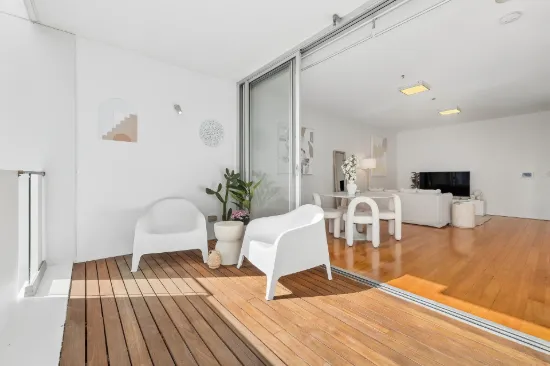 North-facing retreat in the heart of Bondi Junction
