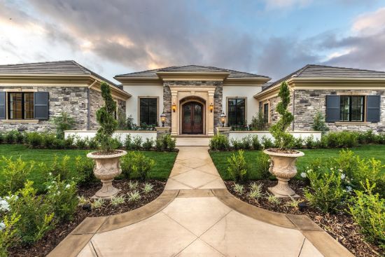 Cumberland Realty Group - GREYSTANES - Real Estate Agency