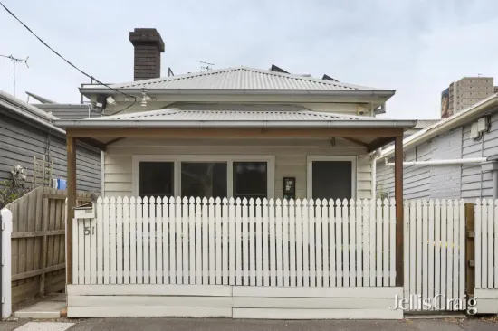 Flexible City-Fringe Living