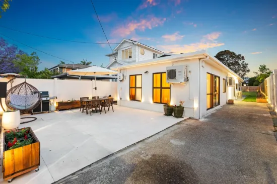 Sophisticated City-Fringe Noble Living with Space, Privacy & Potential