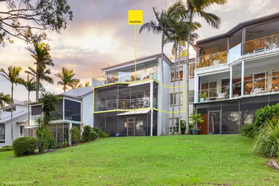 Rare Golf Course Living with No Stairs - Premium Sanctuary Cove Lifestyle