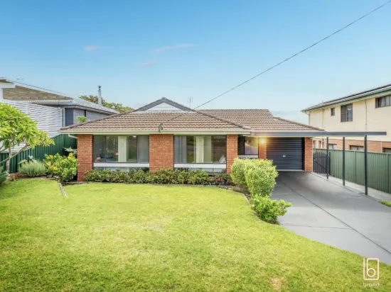 Spacious Family Living with Pool & Multiple Living Areas