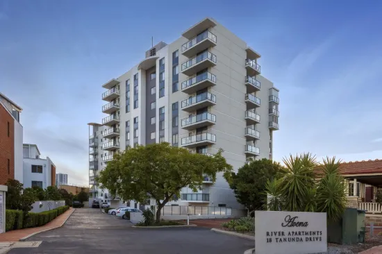 DON'T SETTLE FOR LESS, LIVE IN THE BEST - FULLY RENOVATED AND READY FOR YOUR NEW LIFESTYLE