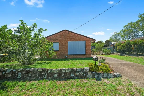HOME NEEDS LOVE ! BUT THE POTENTIAL FOR THE PROPERTY IS UNTAPPED !