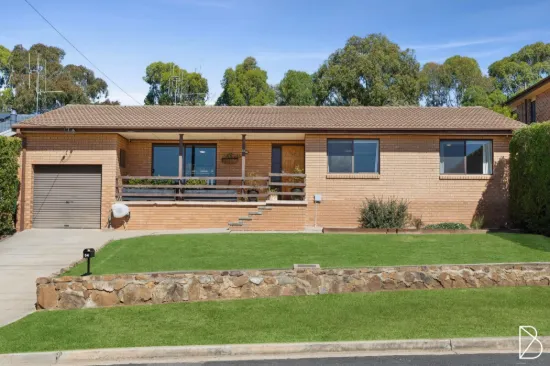 Effortless Living with Exceptional Outdoor Entertaining & Versatile Extras