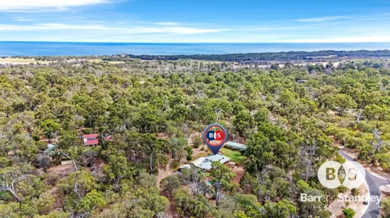 Spacious Home Near The Beach with Large 16x7m Powered Shed