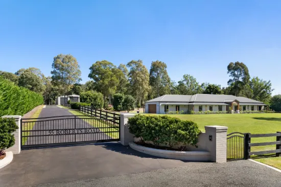 Ultimate Lifestyle Acreage with Expansive Family Home & Premium Infrastructure.