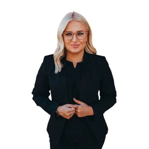 Jessica Warren - Real Estate Agent at Professionals Platinum