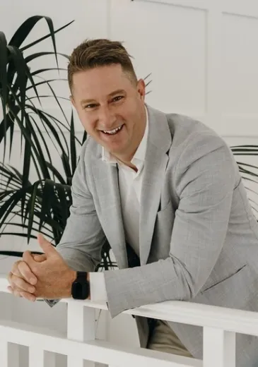 Leigh Hands - Real Estate Agent at Professionals - BATHURST