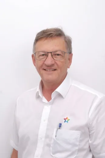 Brian Sellars - Real Estate Agent at Professionals - Frank Sellars & Company