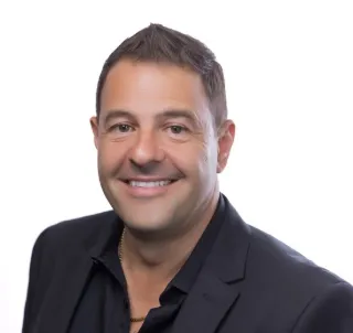 Bruce Ignatiou - Real Estate Agent