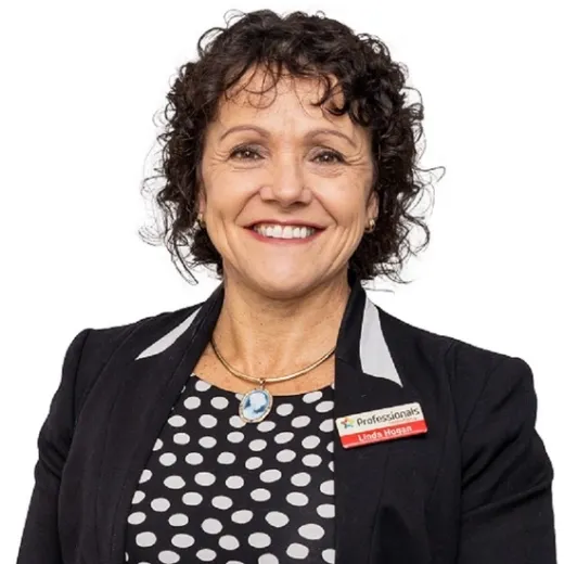 Linda Hogan - Real Estate Agent at Professionals Serendipity - Tamborine Mountain