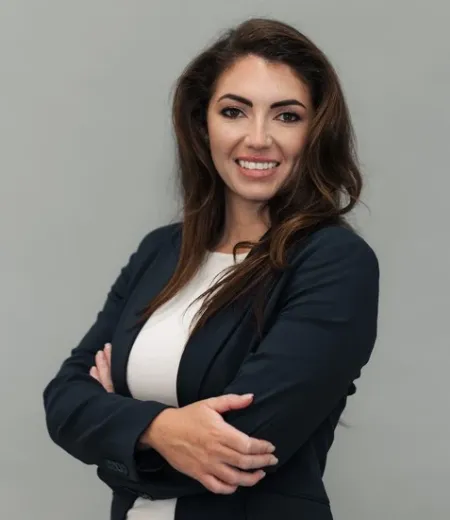 Tamara  Smits - Real Estate Agent at LJ Hooker Gladstone