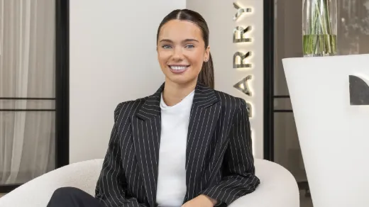 Lara Hecker - Real Estate Agent at Barry Plant - Eltham