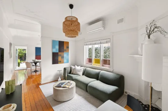 Modernised character semi with courtyard entertaining