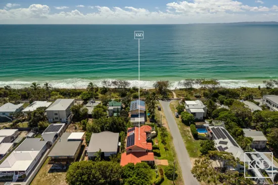 Beachside Dual Living with Ocean Views!