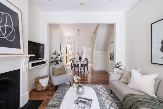Elegant north-facing terrace / 2 beds plus study layout
