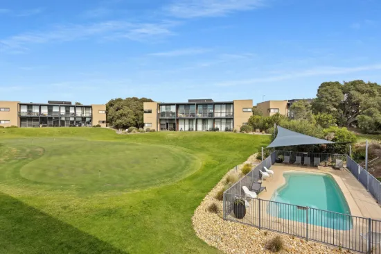 Easy Weekends, Golf and Hot Springs Close By